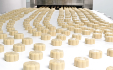 聚焦中秋生產(chǎn)季 臻味集團(tuán)以先進(jìn)設(shè)備與硬核實(shí)力搶占新式健康月餅賽道，革新包裝材料引領(lǐng)行業(yè)潮流